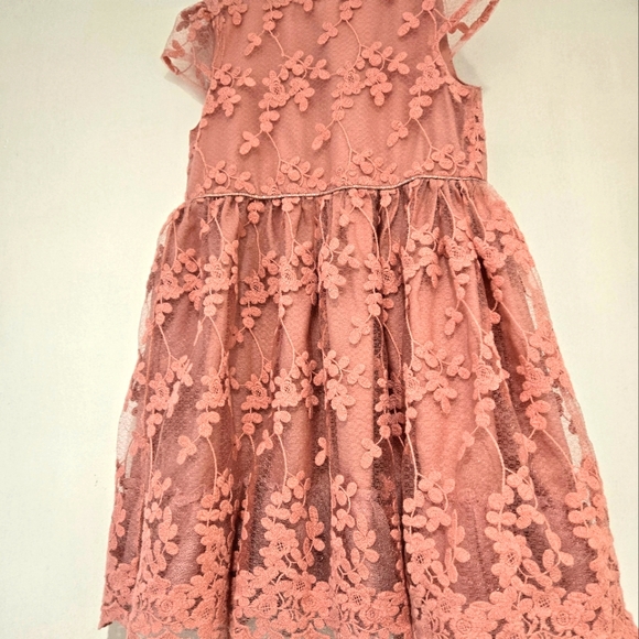 Girls Dress - Picture 1 of 3